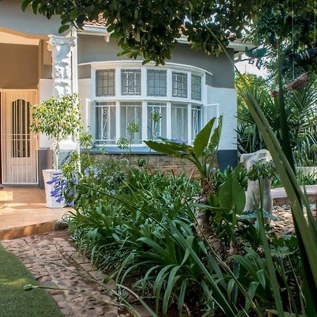 Sunbury Bed And Breakfast 요하네스버그 외부 사진