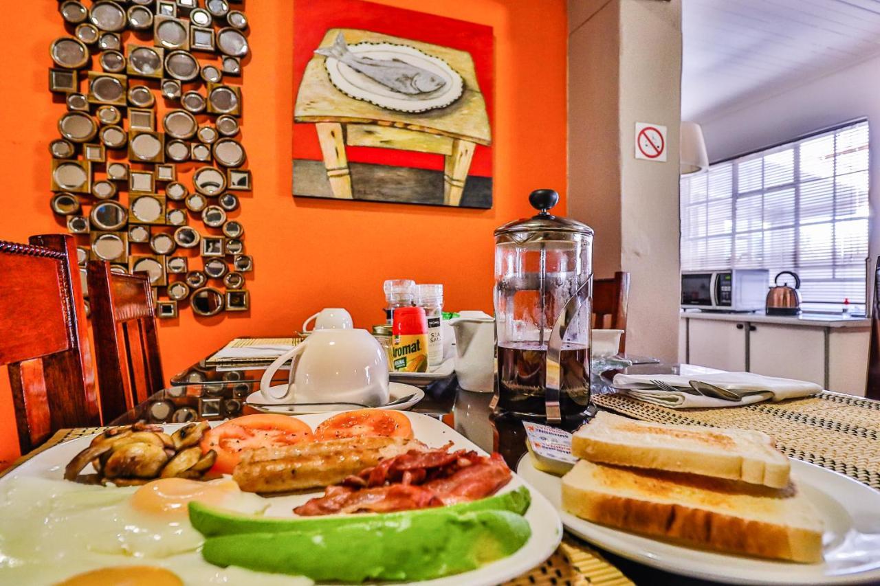 Sunbury Bed And Breakfast 요하네스버그 외부 사진