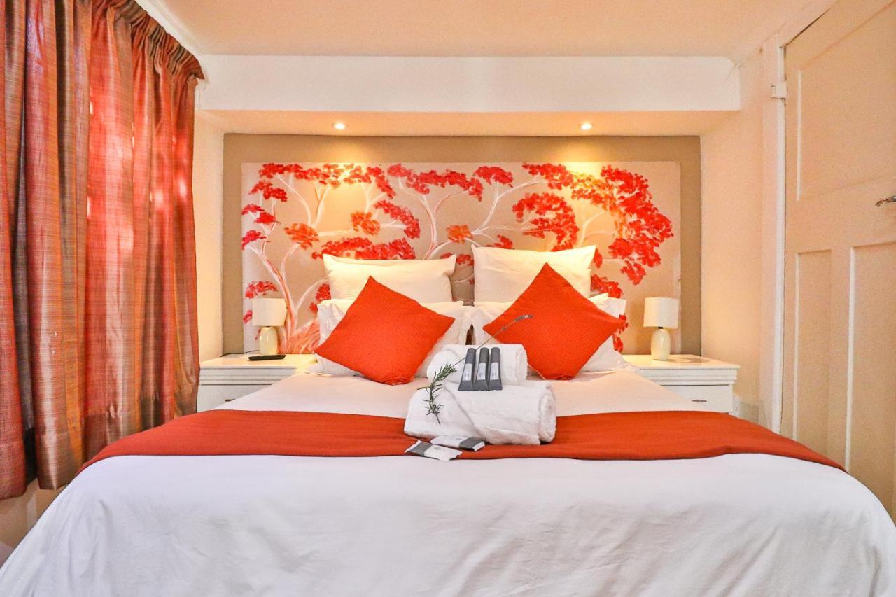 Sunbury Bed And Breakfast 요하네스버그 외부 사진