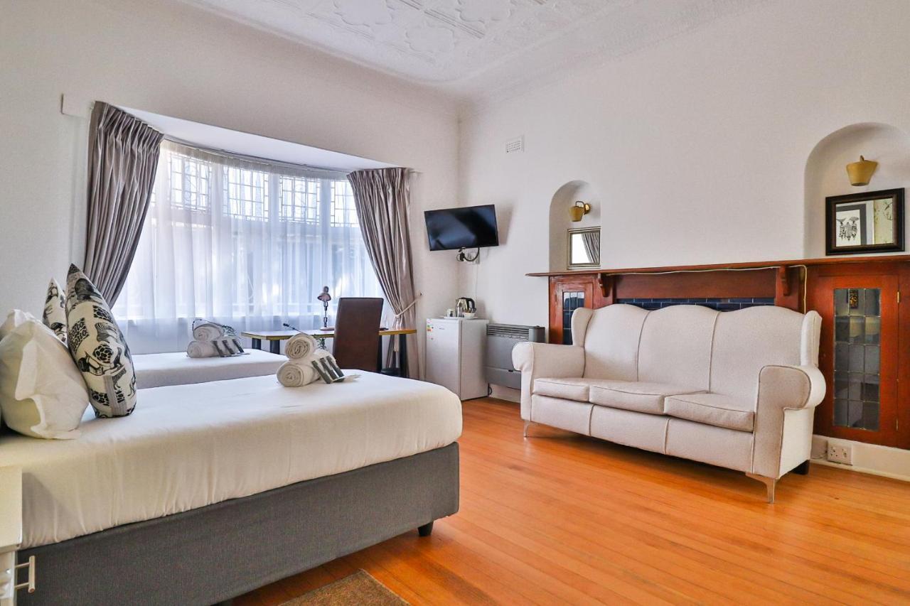 Sunbury Bed And Breakfast 요하네스버그 외부 사진